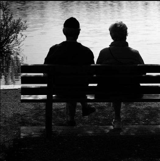 benchcouple